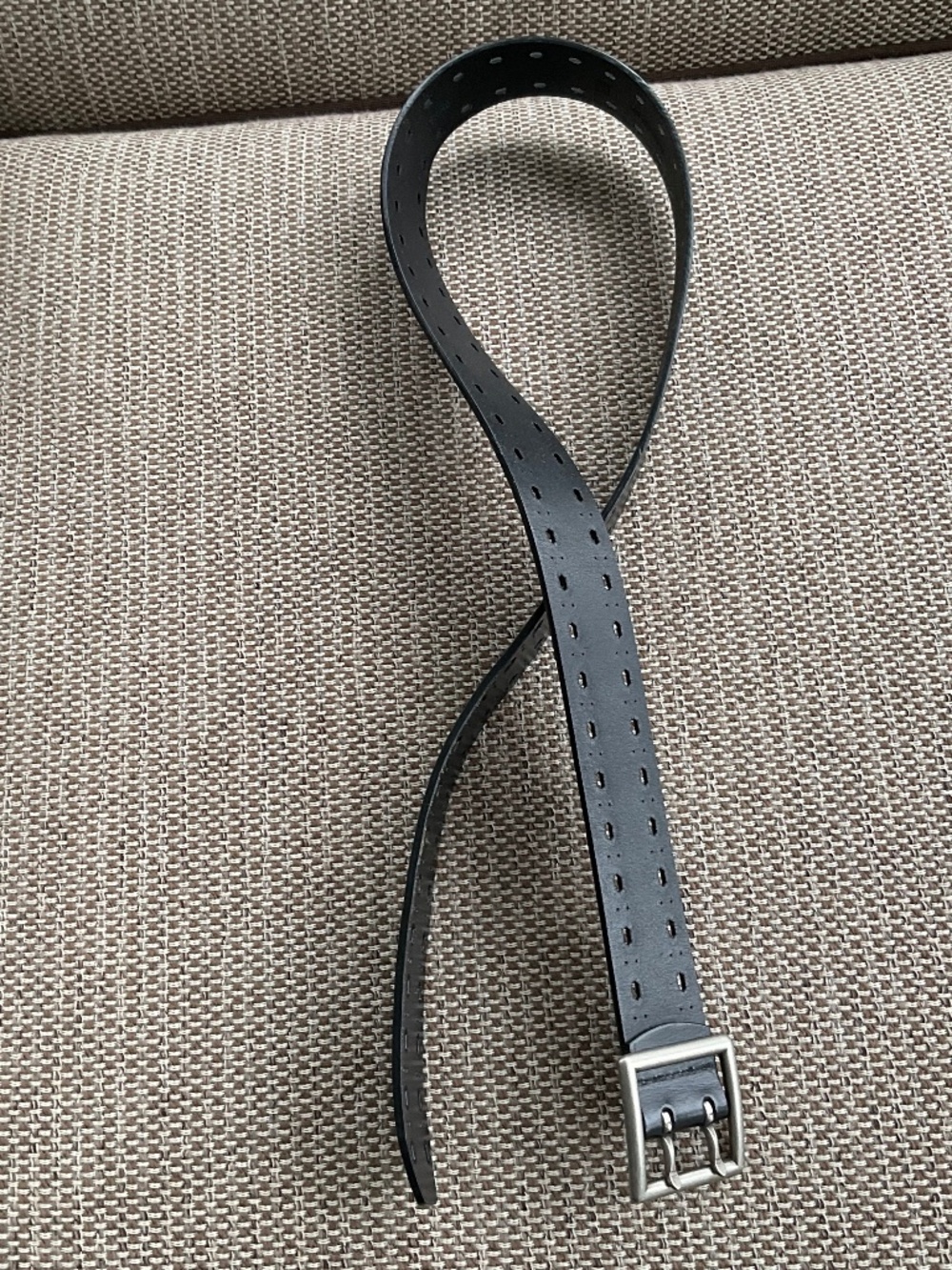 Black leather belt,L.
